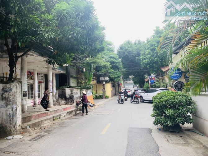 BÁN ĐẤT VÀNG TẶNG NHÀ 3T, 150M2 - MẶT PHỐ VÍP TÂY HỒ, LÔ GÓC - MẶT TIỀN SIÊU KHỦNG - 5