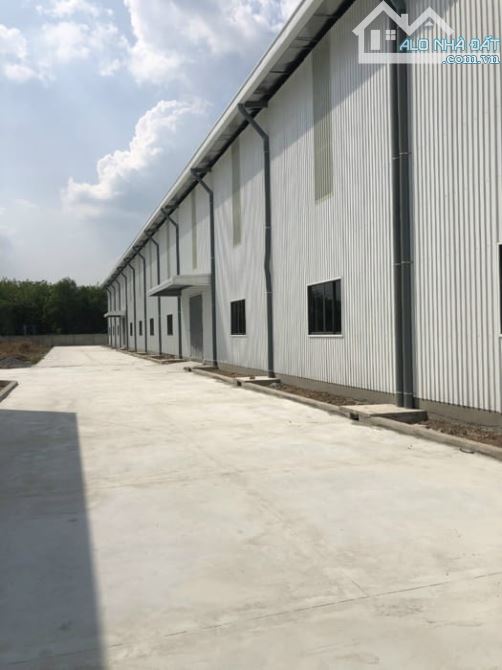 Cho thuê xưởng 5.000 m2 , 7.000 m2 , 9.000 m2 đến 3.ha nằm trong ngoài  KCN  tại Tân Uyên - 1