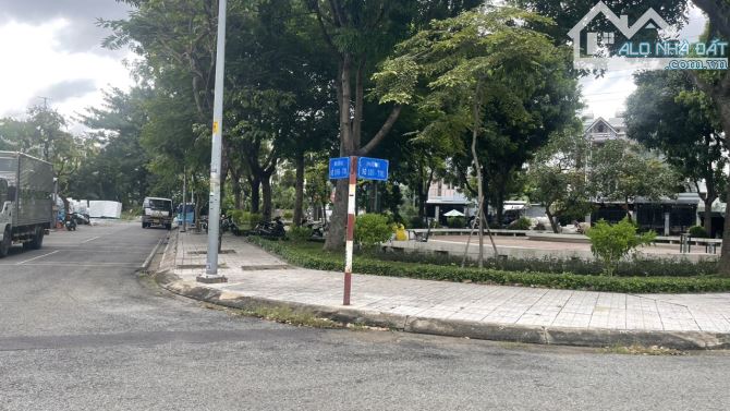 Lô Đất 10x20,5m cạnh lô Góc MT Nguyễn Quang Bật (đd trường học, CV),P.Thạnh Mỹ Lợi,Q2_24Ty - 1