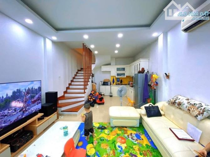 8.x TỶ, NGÕ 79 CẦU GIẤY, DÂN XÂY,  NGÕ NÔNG RỘNG, NHÀ ĐẸP, 35m, 5T, MT 4m, (Ảnh thật 100%) - 2