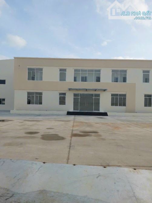 Cho thuê xưởng 5.000 m2 , 7.000 m2 , 9.000 m2 đến 3.ha nằm trong ngoài  KCN  tại Tân Uyên - 5