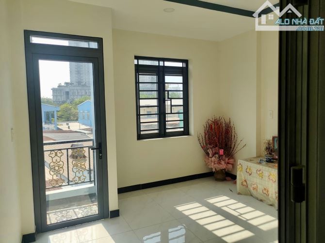 Lê Văn Lương,Ở Ngay, cạnh LOTTE Q7 ( 4 x 10m) 4T ( 4pn 3wc) nhỉnh 3tỷ - 1