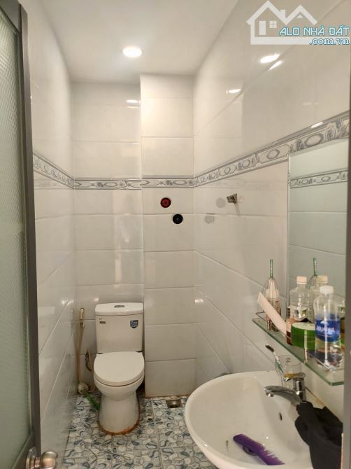 Lê Văn Lương,Ở Ngay, cạnh LOTTE Q7 ( 4 x 10m) 4T ( 4pn 3wc) nhỉnh 3tỷ - 2