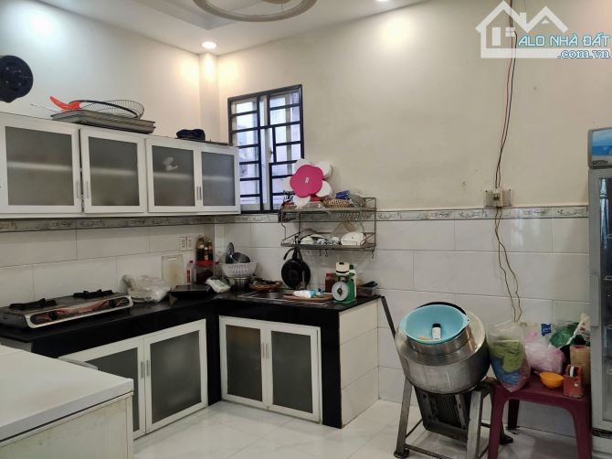 Lê Văn Lương,Ở Ngay, cạnh LOTTE Q7 ( 4 x 10m) 4T ( 4pn 3wc) nhỉnh 3tỷ - 3