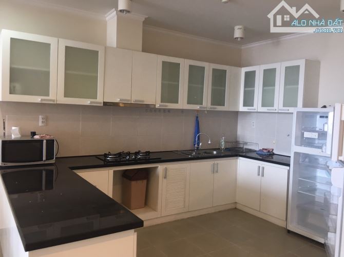 Cần bán gấp CC Sông Đà 9 Kỳ Đồng Q.3. DT 115m2, 3P, 2WC. Giá bán 5 tỷ - 5