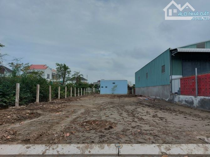 Cho thuê đất 800 m2 khu Ngân Thuận 16 triệu