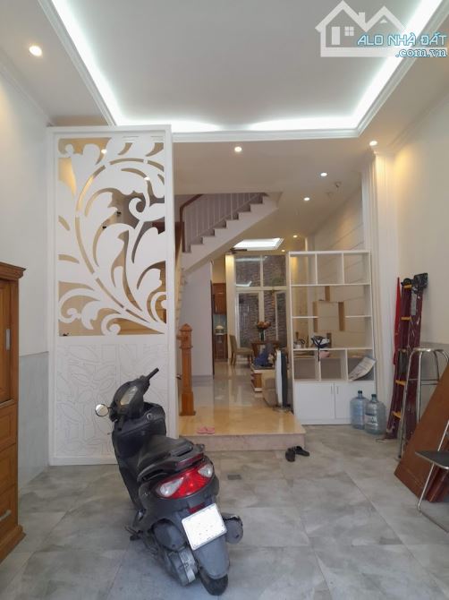 Quận 10, Tô Hiến Thành, ngang 5m, 4PN, 66m2, chỉ 9 tỷ