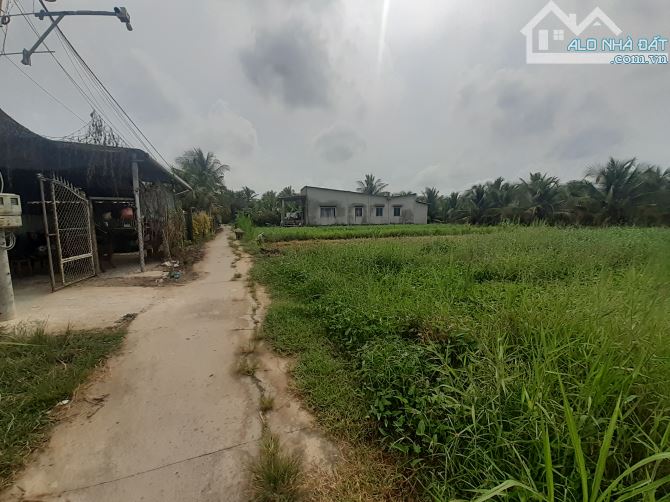 Đất 10x40 đường ô tô gần KCN, QL1A - 1