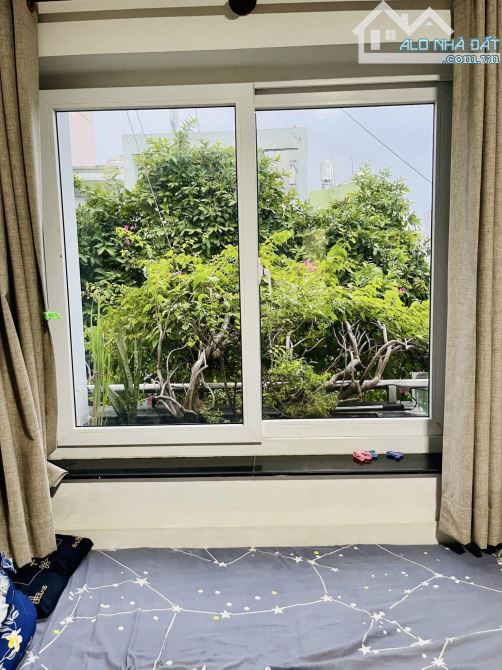 Nhà Cách Mạng Tháng 8, 5 tầng, xe hơi vào nhà, gần công viên Lê Thị Riêng - 3