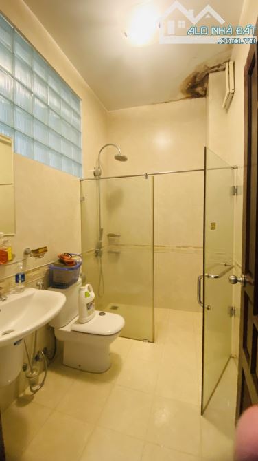 Bán nhà MTKD Cao Thắng, P5, Q3 - DT 9x8m - 5 tầng nhà đẹp - HDT 60tr/th - 20 tỷ - 6