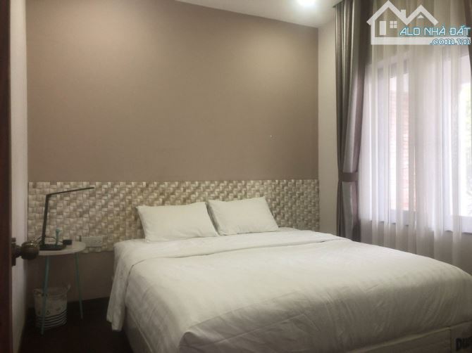 Bán tòa nhà CHDV hầm 5 tầng đường Nguyễn Cư Trinh - 6.5x21m - khai thác 120tr/th - 23 tỷ - 6