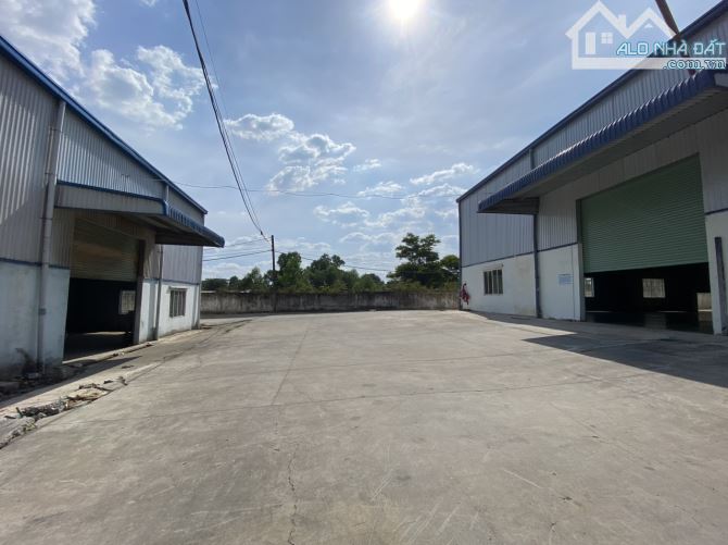 Cho thuê 2.500 m2 xưởng Tân Uyên PCCC Tự động gia 85 tr / tháng