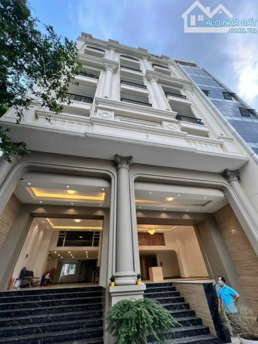 Tòa CHDV MT Nguyễn Văn Linh 2 hầm 8 tầng giá 120 tỷ