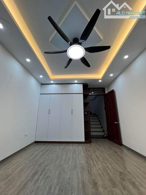 Bán nhà Mặt Ngõ Quỳnh, Hai Bà Trưng 32m x  5 Tầng, Giá 7.4 tỷ. Nhà mớ đẹp,ôtô k.doanh tốt. - 1
