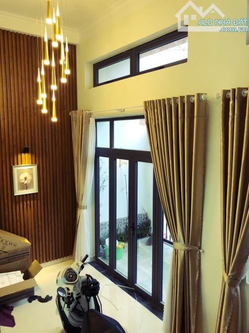 NHÀ BÁN HẺM XE HƠI gần Phan Văn Trị Gò Vấp 4,8x12m 4 tầng chỉ 6,85 tỷ thương lượng - 2