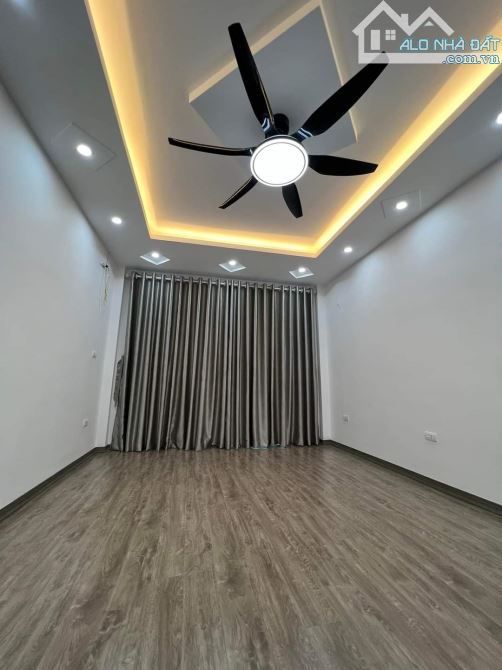 Bán nhà Mặt Ngõ Quỳnh, Hai Bà Trưng 32m x  5 Tầng, Giá 7.4 tỷ. Nhà mớ đẹp,ôtô k.doanh tốt. - 2