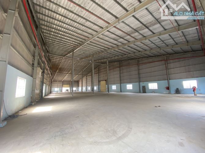 Cho thuê 2.500 m2 xưởng Tân Uyên PCCC Tự động gia 85 tr / tháng - 3