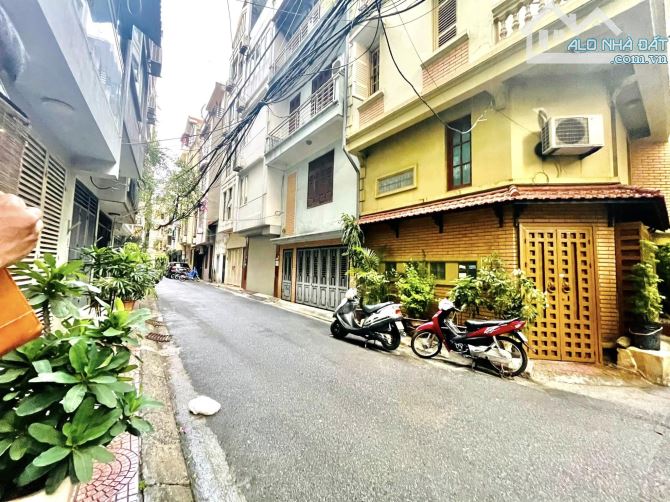 BÁN NHÀ PHÂN LÔ  LẠC LONG QUÂN TÂY HỒ 10 TỶ 45m2 MT 4m 6T Ô TÔ TRÁNH  2 MẶT NGÕ  KINH DOAN