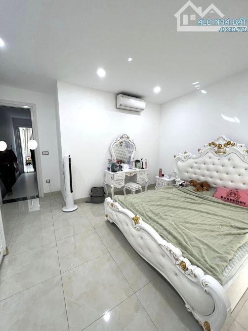 Biệt thự phố Hoàng Mai, 70m2 x 6 Tầng, Ô Tô, Tặng FuLL Nội Thất Dát Vàng - 12
