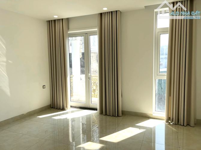 Biệt thự phố Hoàng Mai, 70m2 x 6 Tầng, Ô Tô, Tặng FuLL Nội Thất Dát Vàng - 2