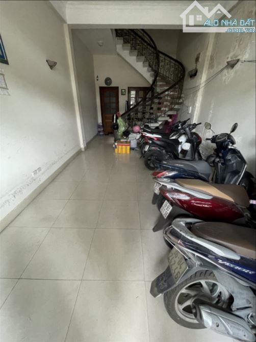 bán nhà ngõ ô tô ,thông Láng tại Láng Hạ,quận Đống Đa,tp Hà Nội,DT : 63 m2,giá : 11,5 tỷ - 2