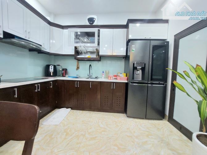 Bán nhà  Đại Từ  45m 4 t lô góc  tặng full nội thất sịn sò sát  KĐT Đại Kim giá 6.1 tỷ - 2