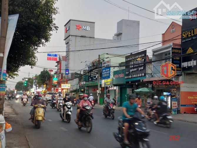 Mặt bằng kinh doanh gần Bitis Phạm Văn Thuận ngang 9,5m giá 70tr/th vị trí đẹp tự do setup - 4