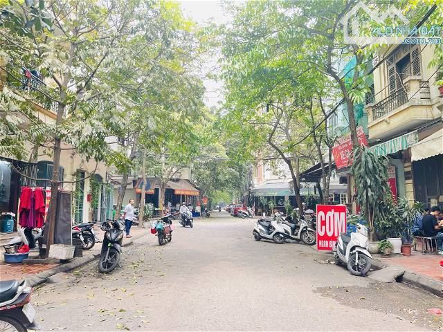 SIÊU PHẨM NHÀ PHÂN LÔ  - KHU PHÂN LÔ CAO CẤP - 3 Ô TÔ TRÁNH  - THÔNG -  KINH DOANH - VỈA H - 1