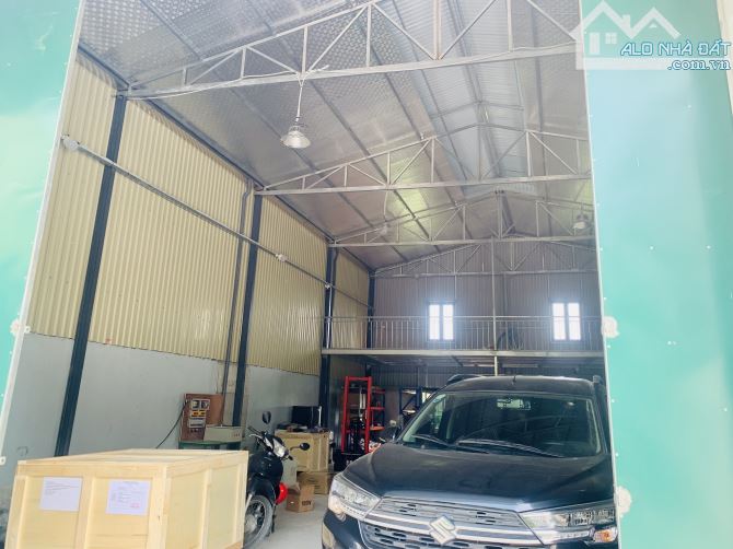 Cho thuê 250m2 dựng mới gần cầu Nhật Tân - 2
