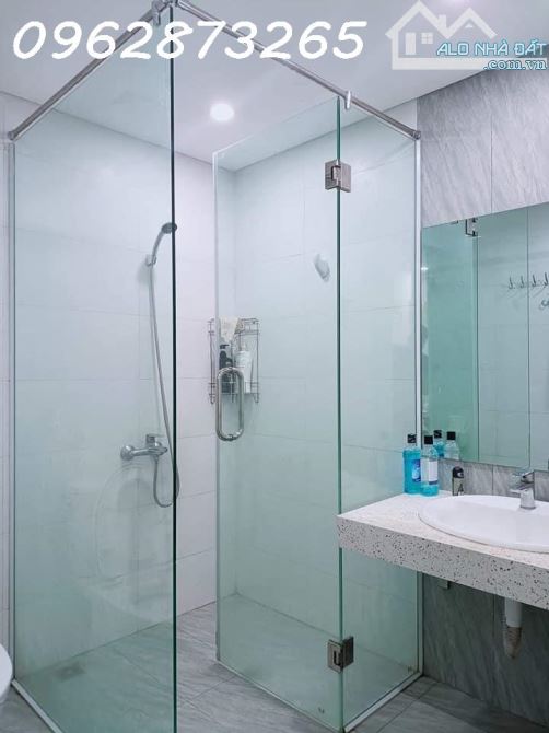 Bán nhà ĐỨC GIANG-THƯỢNG THANH- LONG BIÊN. DT 90m2, gara ô tô, giá 7.9 tỷ - 2