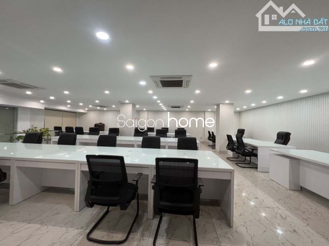Tòa nhà văn phòng 3000m2 Hầm 7 tầng nổi Trung tâm Q2 Đầy đủ nội thất văn phòng - 2
