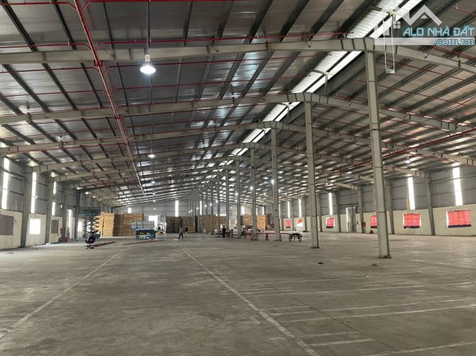 Cho thuê 4,200m2 nhà xưởng và khuôn viên độc lập tại KCN Yên Mỹ , Hưng Yên . PC tự động