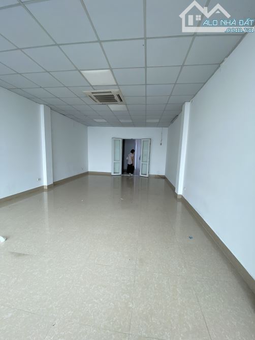 Cho thuê nhà Trung Văn, Tố Hữu, Nam Từ Liêm. Dt 100m2, 5 tầng, thông sàn, nhà đẹp - 2