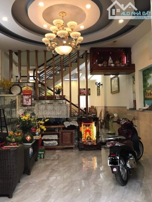 Bán Nhà Hương Lộ 2 Bình Tân, 4 Tầng, 80m2,Ngang Lớn 5m, Hẻm Ô tô Tận Nhà,