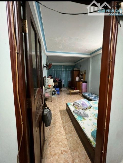 Bán gấp Mặt tiền Quận 5, gần chợ, 5 tầng, giá siêu rẻ chỉ 11,5 tỷ