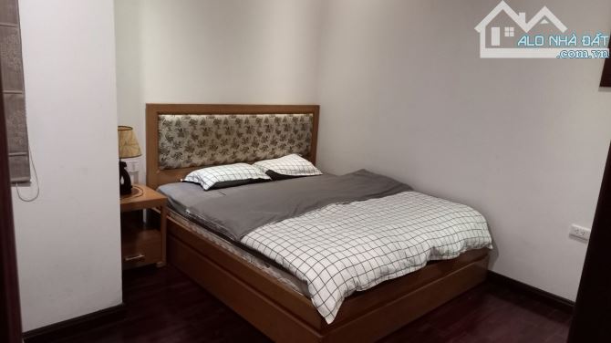 Cho thuê căn hộ thang máy đủ tiện nghi phố Nguyễn Du, Quang Trung - 2