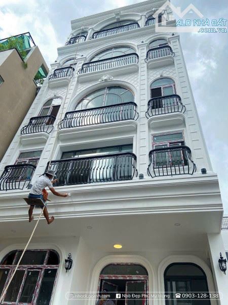 bán căn hộ dịch vụ 6 lầu hẻm 791 Trần xuân soạn phường tân hưng Q7. Dt 7x20m