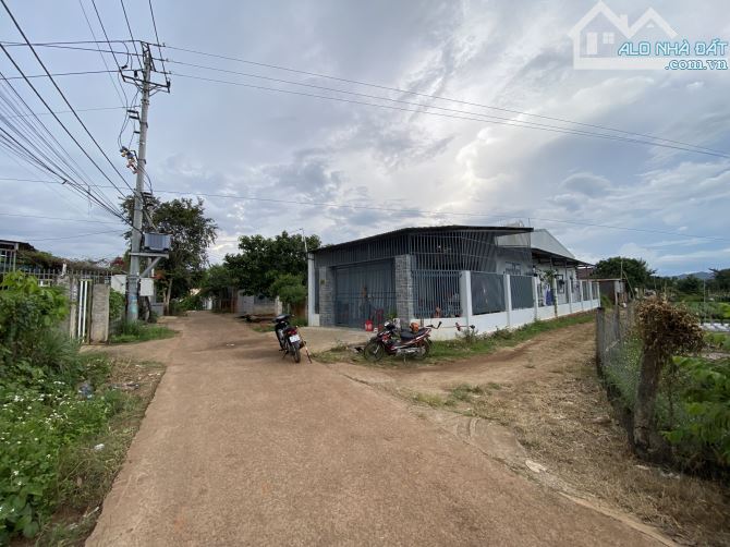BÁN ĐẤT PHƯỜNG KHÁNH XUÂN 1ty5TR 7x30 tc Bìa riêng đường Nguyễn đăng khóa TP Buôn Ma Thuột - 2