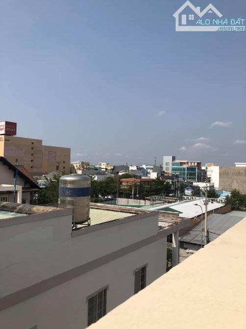 Bán căn nhà 1 trệt 3 lầu đường Nguyên Hồng, Phú Thủy Phan Thiết hướng Tây 107m2 giá 7.2 tỷ - 2