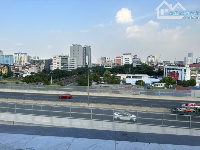 Bán tòa nhà quận Cầu Giấy. 190m2, 9 tầng, MT 11m. Có PCCC, hoàn công. Cho thuê 400tr/th - 4