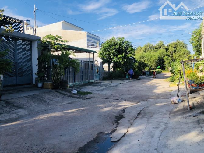 Bán Nhà 6x16 MT Trần Thủ Độ, kp 6, Phường Bình Tân,TX Lagi Gần biển Đồi Dương - 1