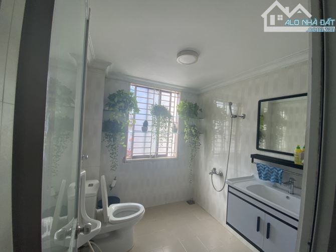 VP 50M2 - NGUYỄN THỊ MINH KHAI, ĐAKAO, QUẬN 1, SÀN ĐẸP, VIEW THOÁNG CHỈ 12,7$ - 4