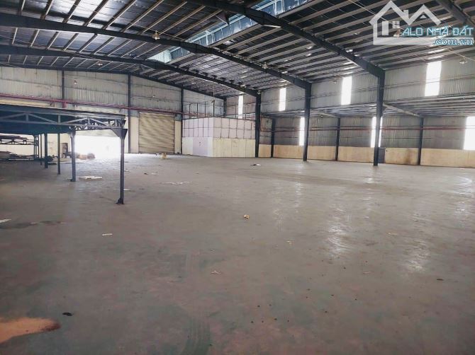 Kho xưởng 2400m² 2mt đường cont PCCC vách tường Ql 1k Dĩ An