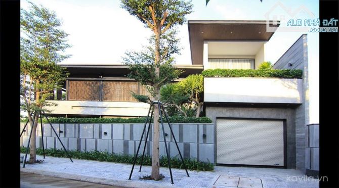 Bán Villa - Biệt Thự Đẹp 3 tầng 2 mặt tiền Khu biển Mỹ Khê - 252m2 Cách biển 400m