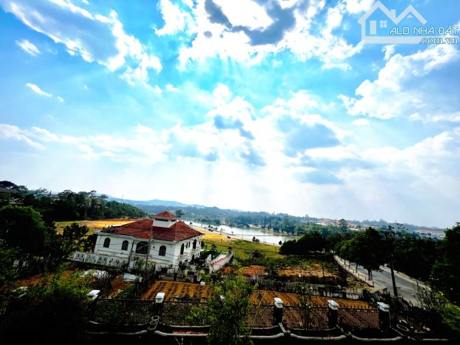 Bán biệt thự mặt tiền Sương Nguyệt Ánh phường 9 Đà Lạt thích hợp nghỉ dưỡng - 1