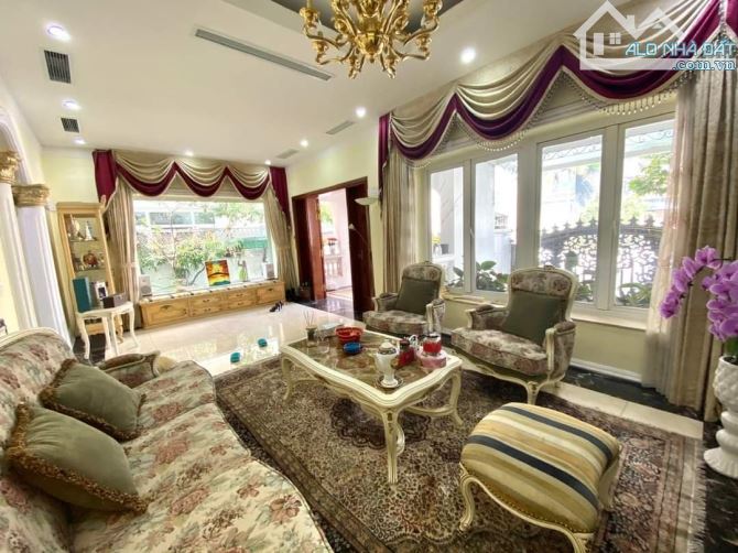 Bán căn Biệt thự Hapulico Nguyễn Huy Tưởng, Thanh Xuân. 141 m2 x 4T x MT 9m. Đẳng cấp 5* - 3