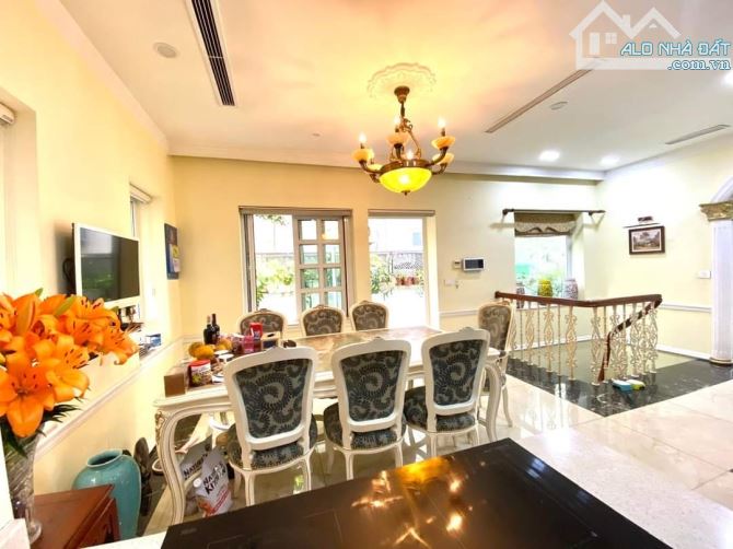 Bán căn Biệt thự Hapulico Nguyễn Huy Tưởng, Thanh Xuân. 141 m2 x 4T x MT 9m. Đẳng cấp 5* - 4