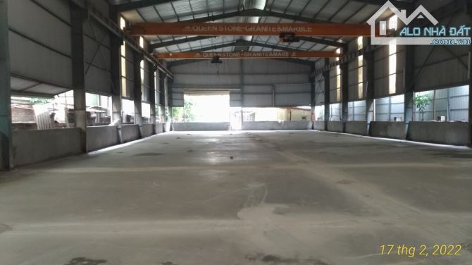 Cho thuê kho xưởng dt 1500m2 2700m, xưởng khung thép, điện 3pha, mặt đường Quốc Lộ 6