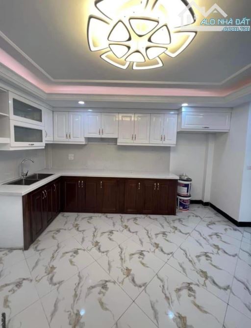 Bán nhà Quốc Bảo Tựu Liệt . ngọc hồi giải. phóng Hà Nội . ô tô đỗ cửa  40m x 5 tầng - 2