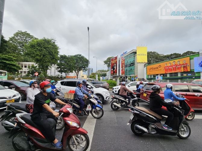 Cho thuê nhà GÓC 2MT 125 Cách Mạng Tháng Tám, P. Bến Thành, Quận 1, Hồ Chí Minh - 4